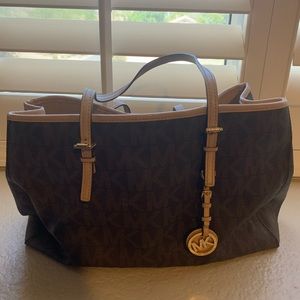 Michael kors travel saffiano tote